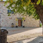 度假居 Atemberaubende Steinvila Mit Privatem Salzwasserpool Mit Bekannter Taverne Ums Eck