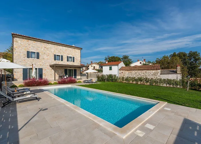 Atemberaubende Steinvila Mit Privatem Salzwasserpool Mit Bekannter Taverne Ums Eck *