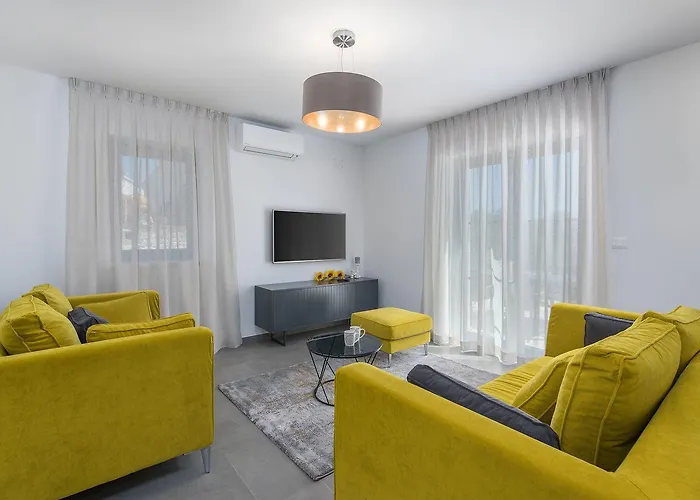 Atemberaubende Steinvila Mit Privatem Salzwasserpool Mit Bekannter Taverne Ums Eck Ferienhaus *