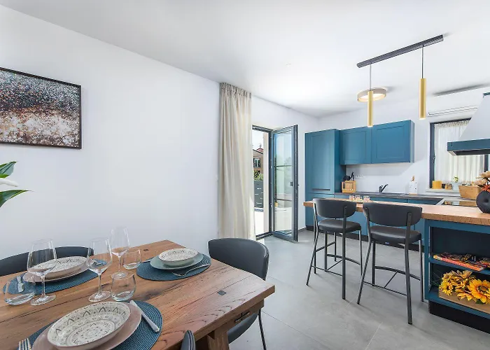 Atemberaubende Steinvila Mit Privatem Salzwasserpool Mit Bekannter Taverne Ums Eck Ferienhaus *