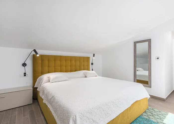 Atemberaubende Steinvila Mit Privatem Salzwasserpool Mit Bekannter Taverne Ums Eck Nyaraló