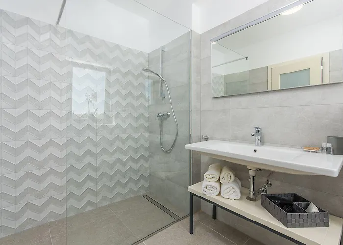 Atemberaubende Steinvila Mit Privatem Salzwasserpool Mit Bekannter Taverne Ums Eck *