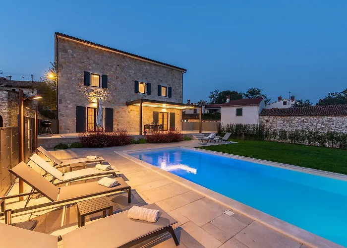 Atemberaubende Steinvila Mit Privatem Salzwasserpool Mit Bekannter Taverne Ums Eck Дом отдыха